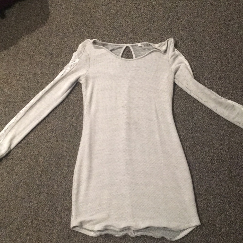 Sweater dress with lace on sleeves